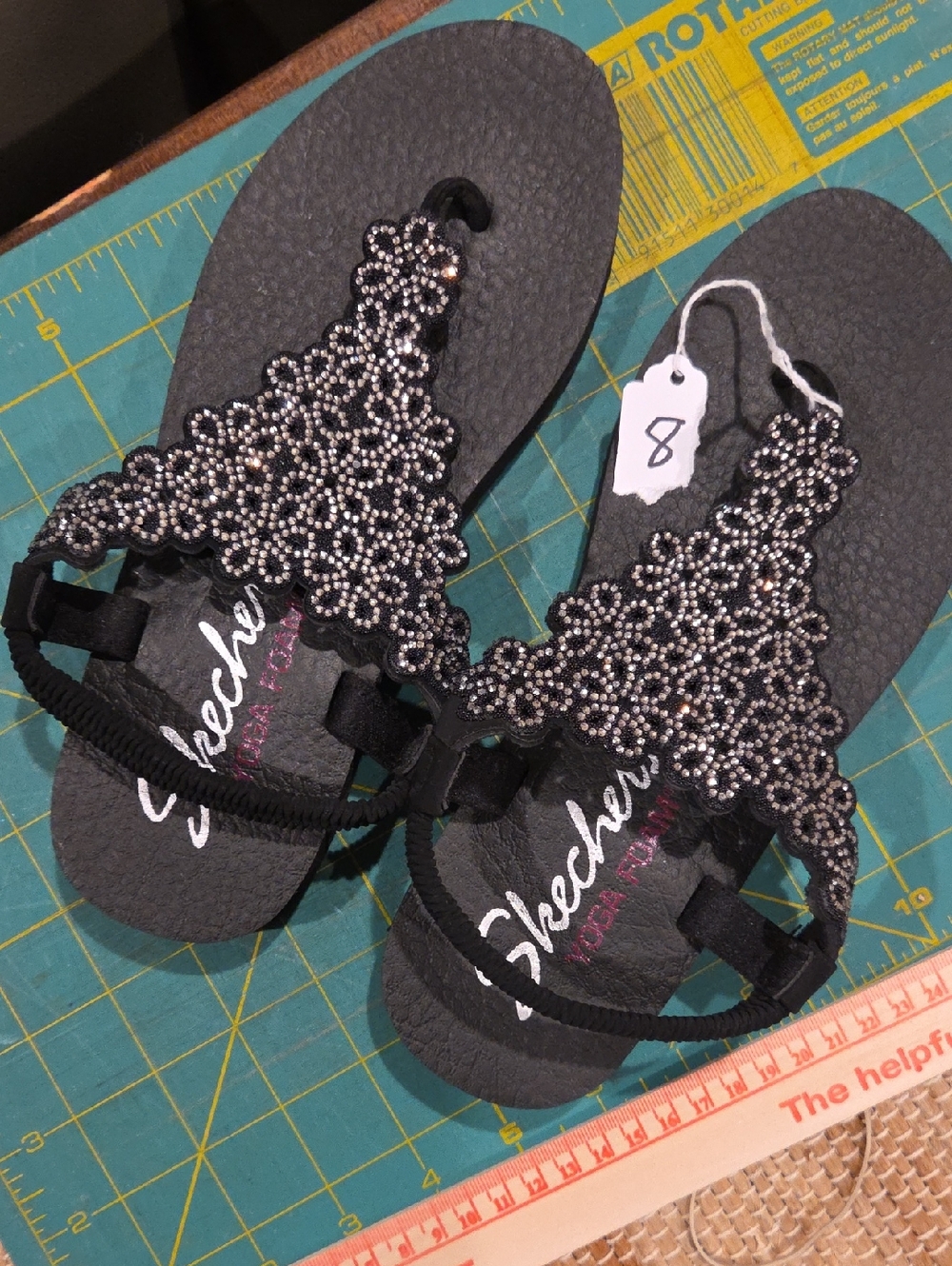 Skechers Black Floral Beaded T-Strap Sandals - Women's